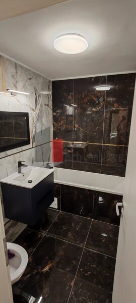 Sos. Berceni - Spiru Haret vanzare apartament decomandat 3 camere